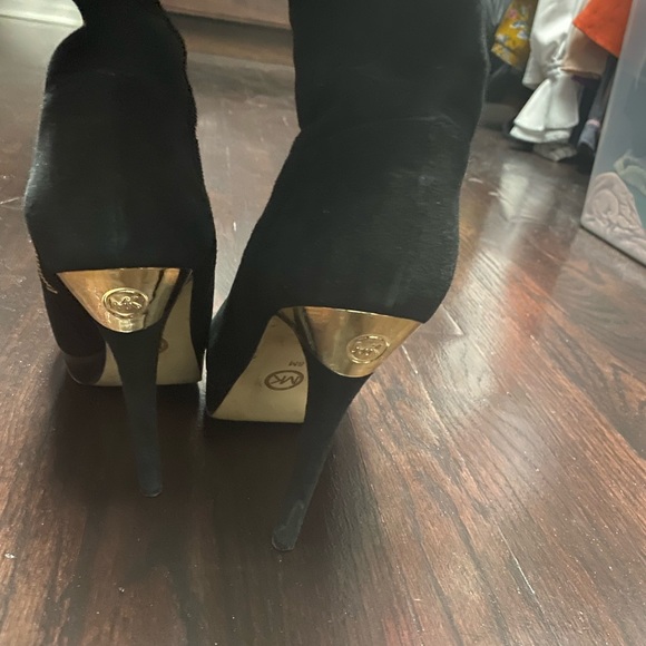 Black suede Michael Kors boots - Picture 3 of 4
